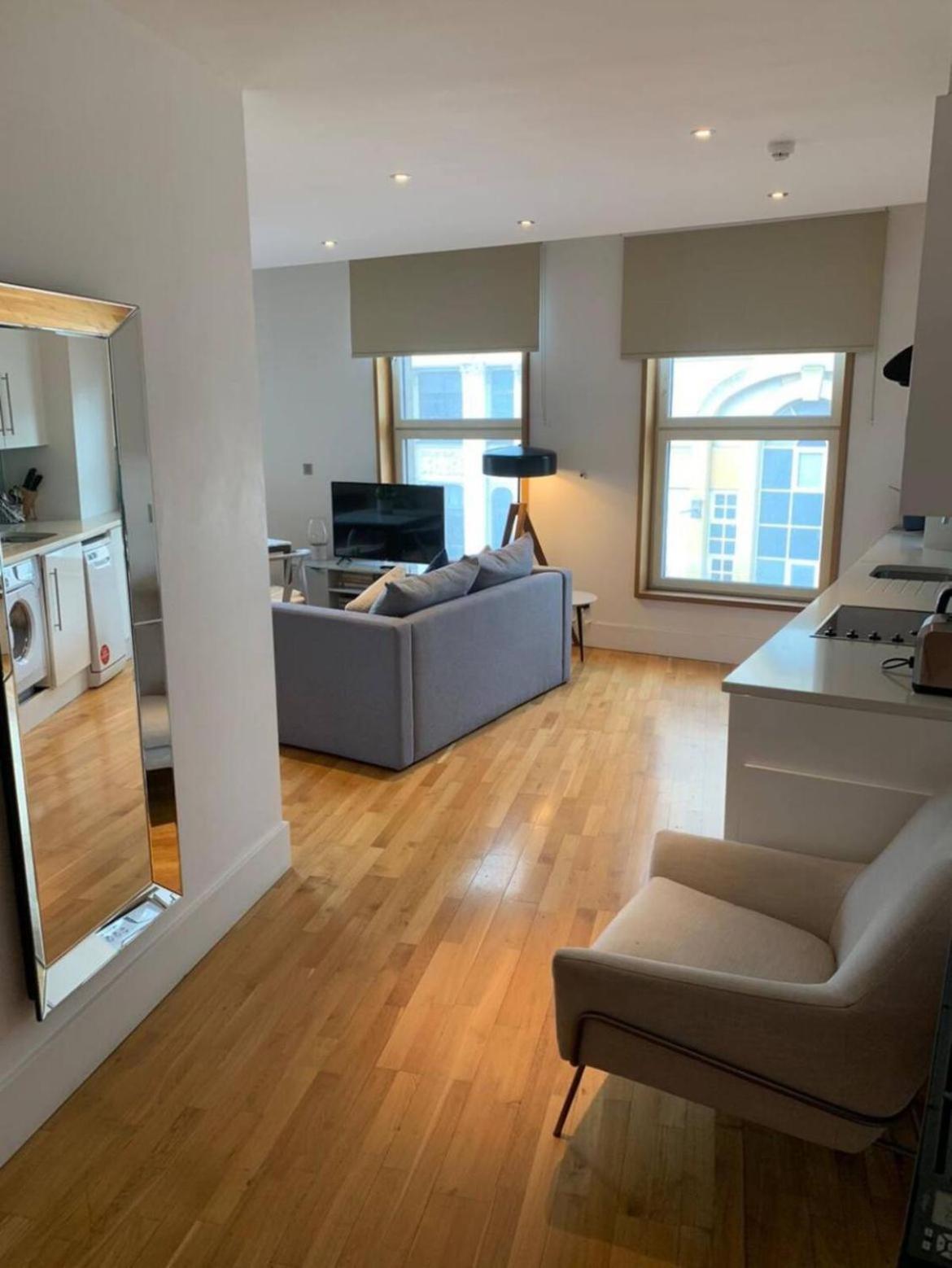 High Apartment In St James-Piccadilly Cov10 London Eksteriør billede